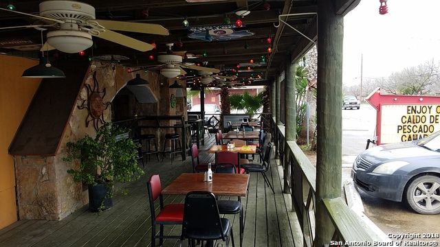 1023 N 1st Ave, Crystal City, TX 78839